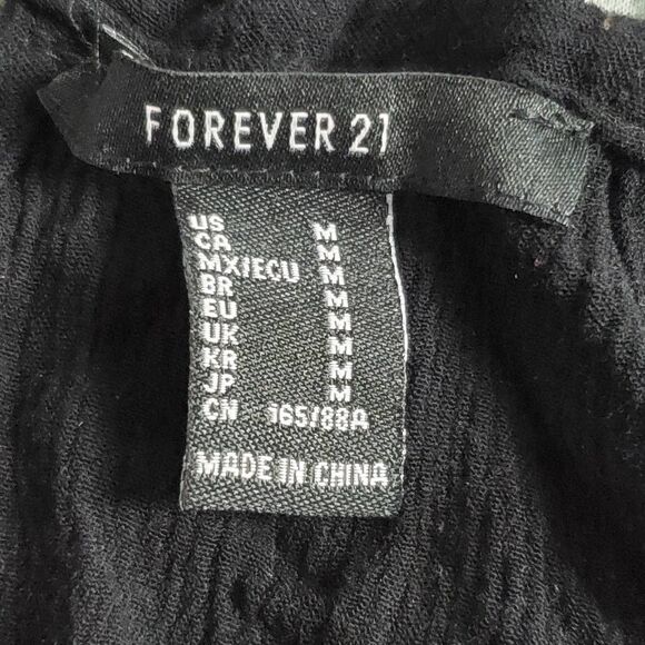 Forever 21 Women’s Black Embroidered Floral Crop Top Medium Boho Festival - Picture 6 of 8